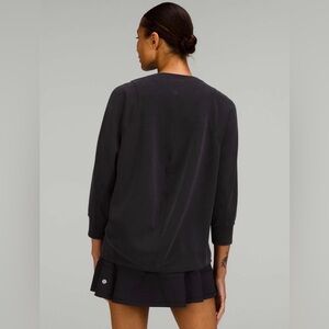 Lululemon Softstreme Draped-Back Crew Black 6 sweatshirt pullover back in action